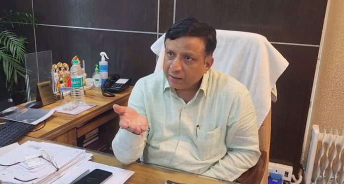 bansi dhar tiwari, ias