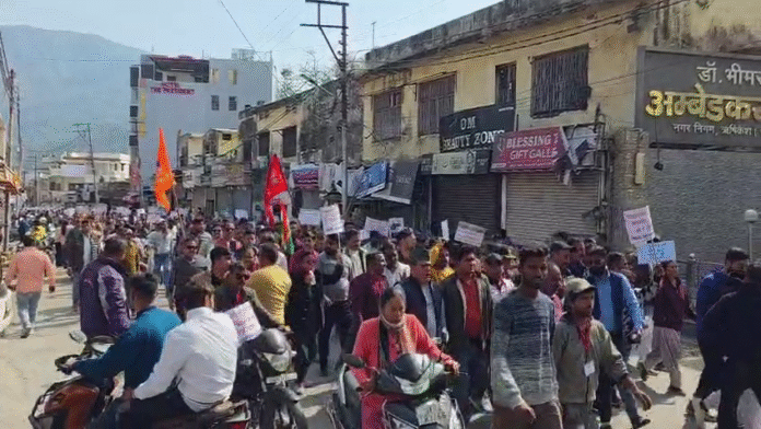 Massive Rally in Rishikesh Against Forest Land Evictions